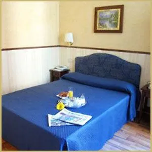Hotel Porta Pia 3*